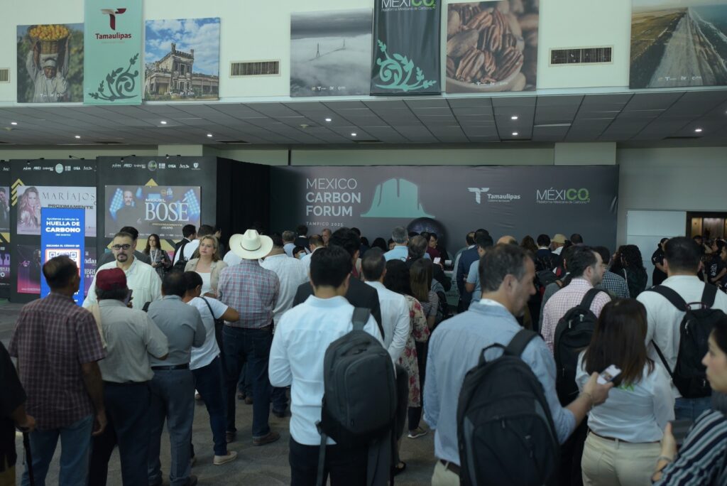 7d0085f0-0c51-4474-aeb6-8221f9185f1f